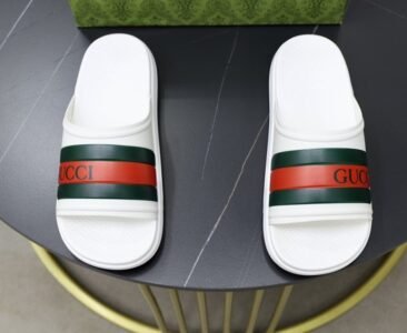 Gucci Men's Web slide sandal